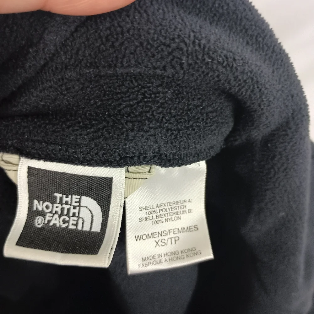 NORTH FACE Black Fleece Winter Jacket with Cream‎ Collar (#1,544)(C)